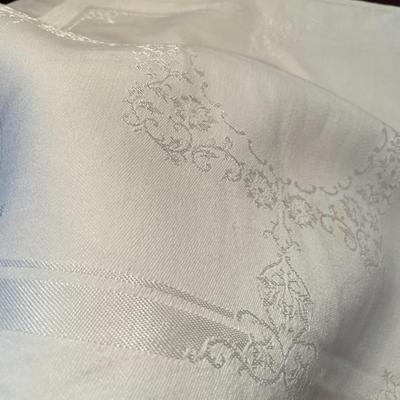 8 Linen Napkins