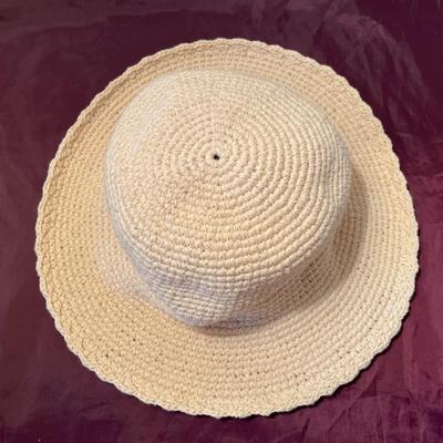 1980s Sunbelt Crocheted Hat