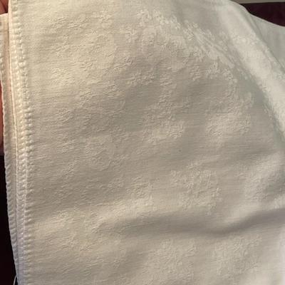 9 Linen Napkins
