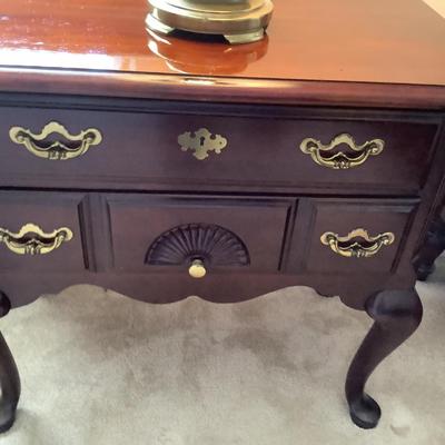 2 Thomasville nightstands 27â€H 30â€W 17â€depth