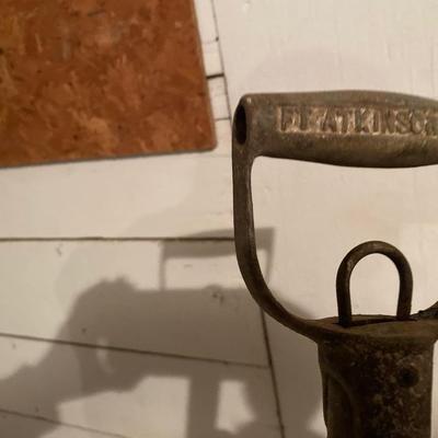 Vintage Bull Staff Pole/Leader