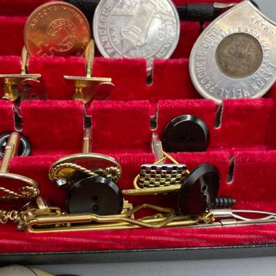 Jewelry box of Men's jewelry