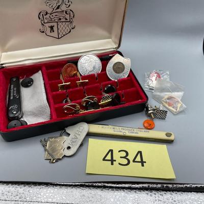 Jewelry box of Men's jewelry