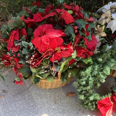 Floral basket wreath lot