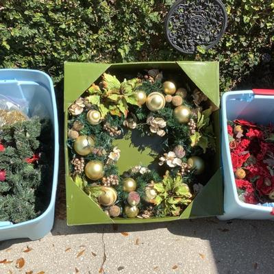 2 bins large wreath