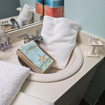 Sea Horse Bathroom items