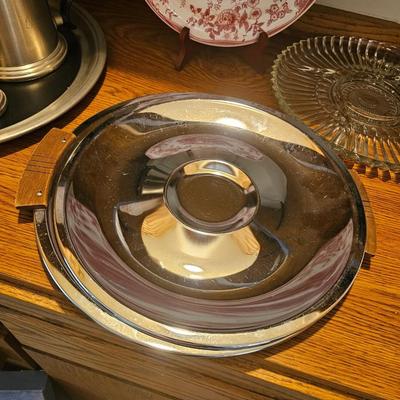 Pewter coffee & tea set and plate