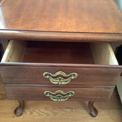 2- Thomasville drop leaf end/side tables, 1 drawer each, 24â€H 21â€ x 28â€- 35â€ with leaves up