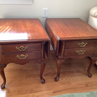 2- Thomasville drop leaf end/side tables, 1 drawer each, 24â€H 21â€ x 28â€- 35â€ with leaves up