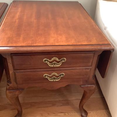 2- Thomasville drop leaf end/side tables, 1 drawer each, 24â€H 21â€ x 28â€- 35â€ with leaves up