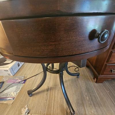 Round wood and metal accent table