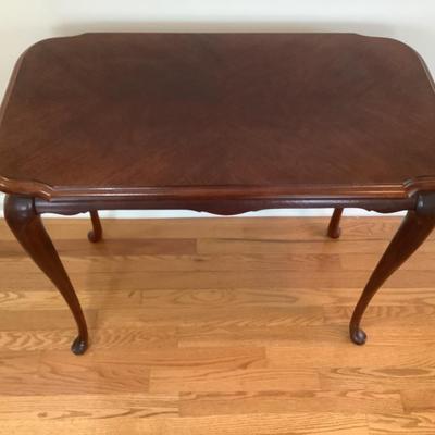 Thomasville mahogany tea table 26â€H 32â€ x 18â€