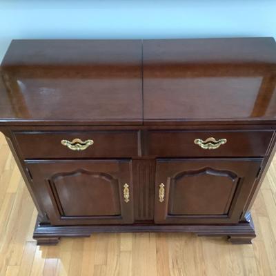 Thomasville bar cabinet on casters 33â€H 40â€W 18â€depth - 80â€W when open