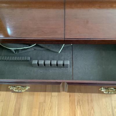 Thomasville bar cabinet on casters 33â€H 40â€W 18â€depth - 80â€W when open