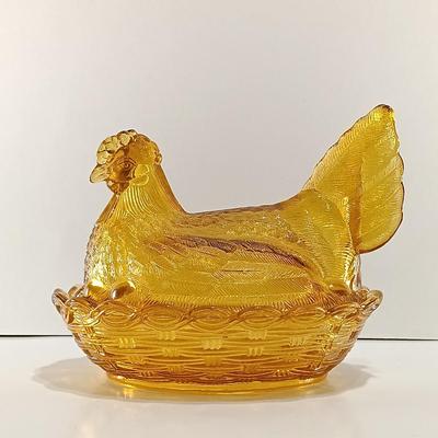 LOT 9: Uranium Glass Bird With Berry with Amber Hen on Nest, Amethyst Swan and More