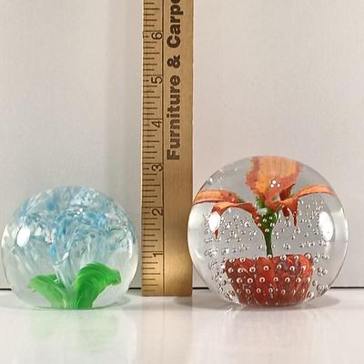 LOT 23: Wheaton Arts Signed Controlled Bubbles Orange Floral Paperweight with Blue and Green Paperweight