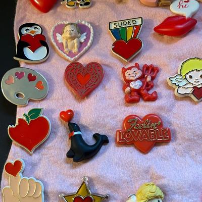 LOT 84AT: Large Collection of Vintage Pins