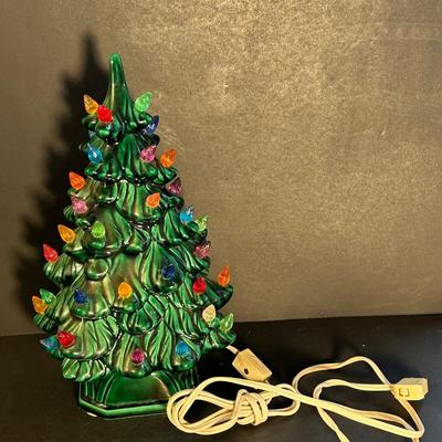 LOT 90AT: Vintage Ceramic Light Up Christmas Tree