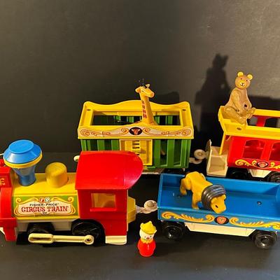 LOT 91AT: Vintage Fisher Price Circus Train