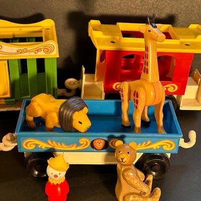 LOT 91AT: Vintage Fisher Price Circus Train