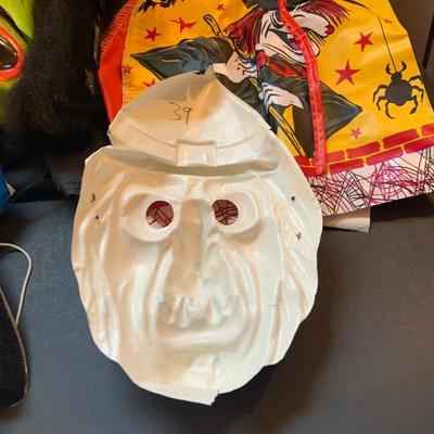 LOT:111: Vintage Halloween Costumes with Snoopy, and Witch Masks