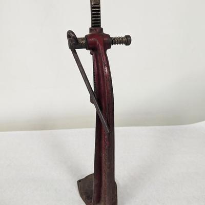 Vintage Beer Bottle Capper