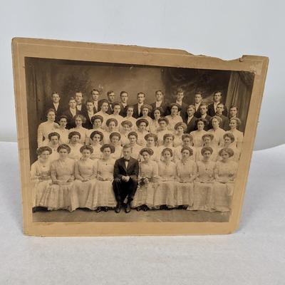 Vintage 1909 Picture