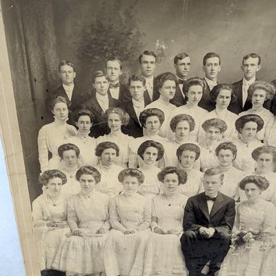 Vintage 1909 Picture