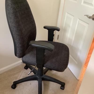 Fabric office chair 42â€H 26â€W 22â€depth