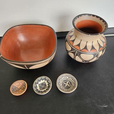 Lot of 5 Native American Pottery Signed By Artist