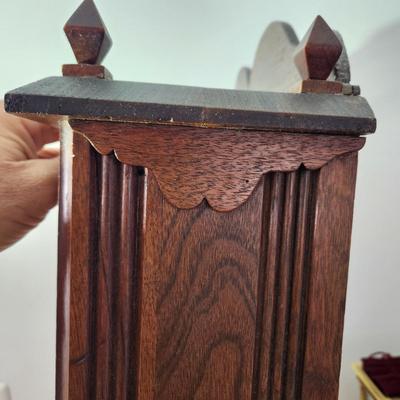 Antique Mirror Wall Cabinet with Towel Holder 20x28x5.5