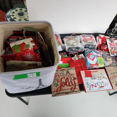 Large Lot of Lindy Bowman Holiday Christmas Gift bags New Stock in Med. Tote