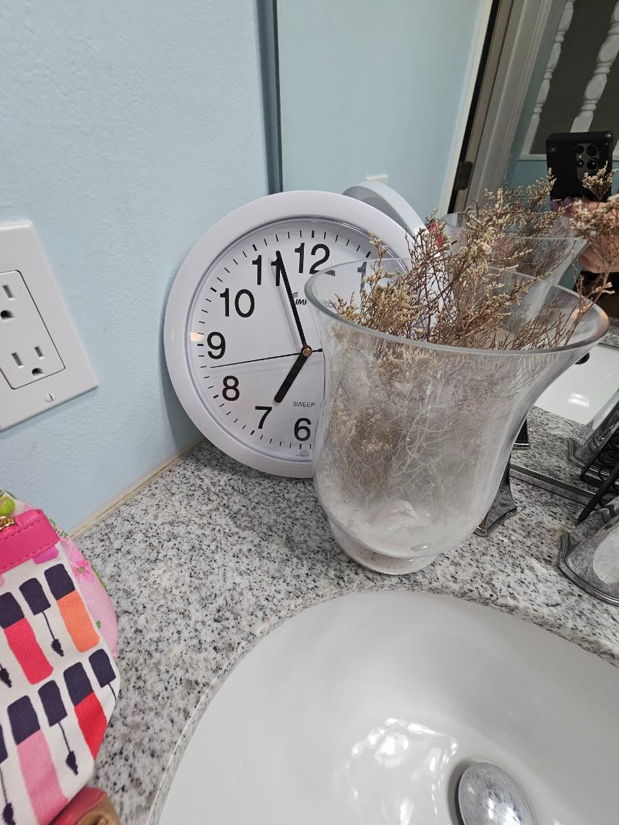 Bathroom Decor and Accessories