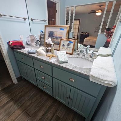 Bathroom Decor and Accessories