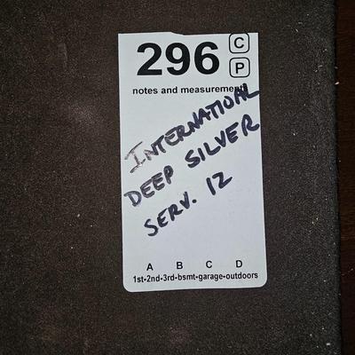 International Deep Silver service for 12