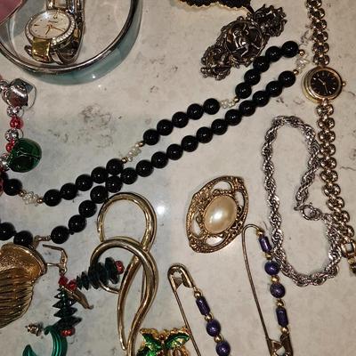 Assorted Jewelry