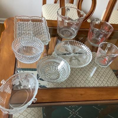 Measuring cup lot