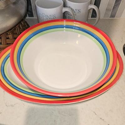 Kitchen bowls, plats, servers and more