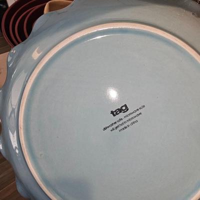 Kitchen bowls, plats, servers and more