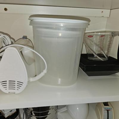 Tupperware and Kitchen Stuff