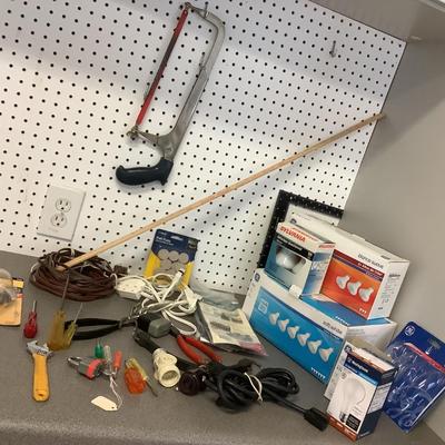 Tool lot 4 Craftsman saw