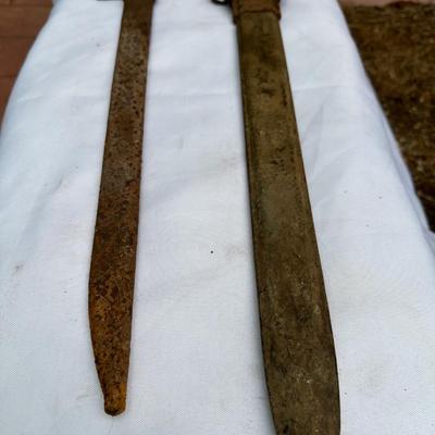 Bayonet Lot (see description)