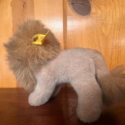 Vintage Steiff Lion with original tag “Leo”
