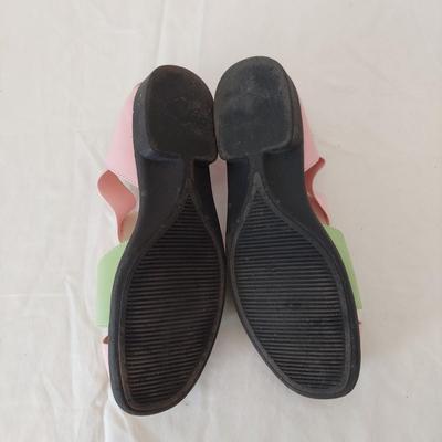 Comfort Heels and Sandals, Womenâ€™s Size 7-7.5 (PC-BBL)