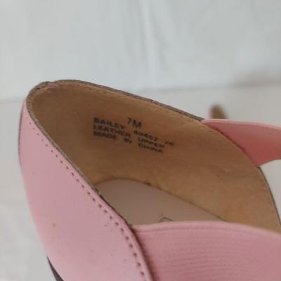 Comfort Heels and Sandals, Womenâ€™s Size 7-7.5 (PC-BBL)