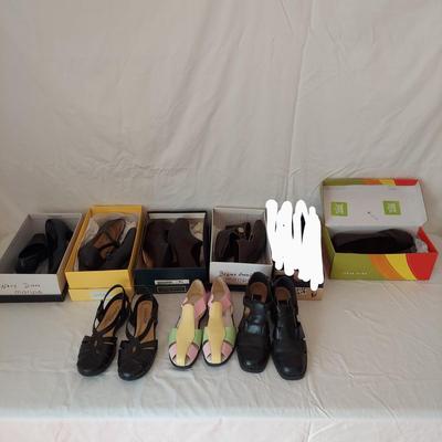 Comfort Heels and Sandals, Womenâ€™s Size 7-7.5 (PC-BBL)