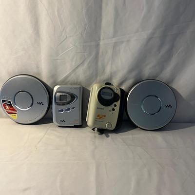 Sony Walkmans & CD Walkmans (D-MG)