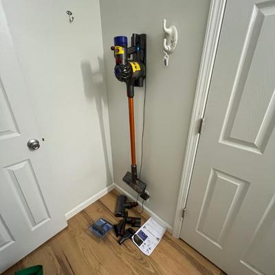 Dyson V8 Absolute Handheld/Cordless Vacuum + Accessories (P-RG)