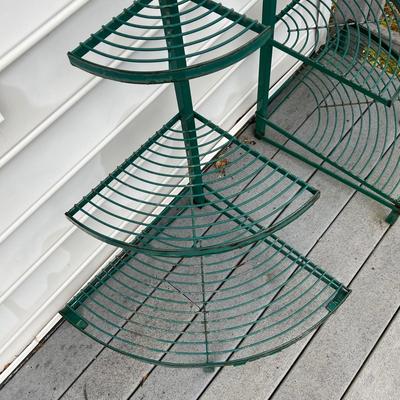 Green Metal Corner Plant Stands & Yard Art (BD-RG)