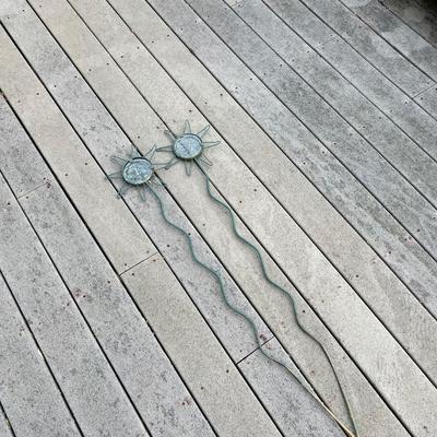 Green Metal Corner Plant Stands & Yard Art (BD-RG)